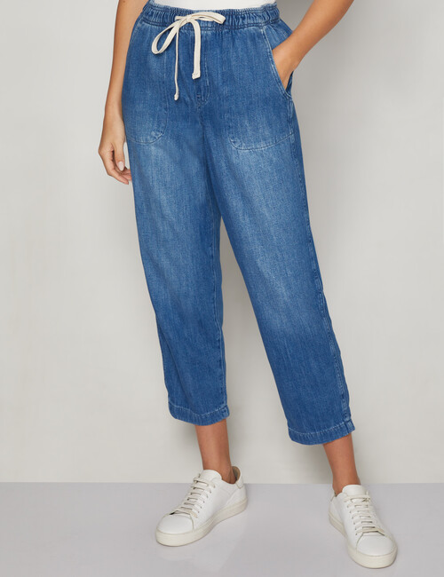 Mid Rise Easy Jeans