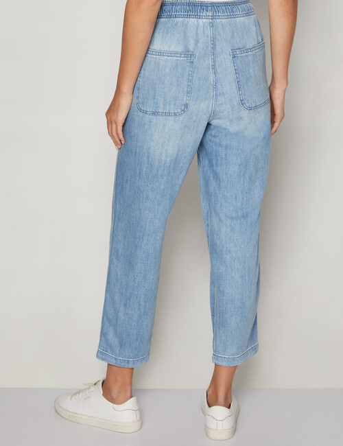 Mid Rise Easy Jeans