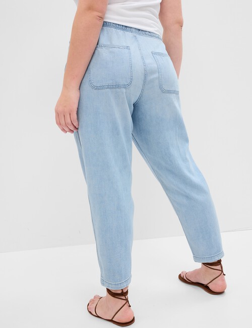 Mid Rise Easy Jeans